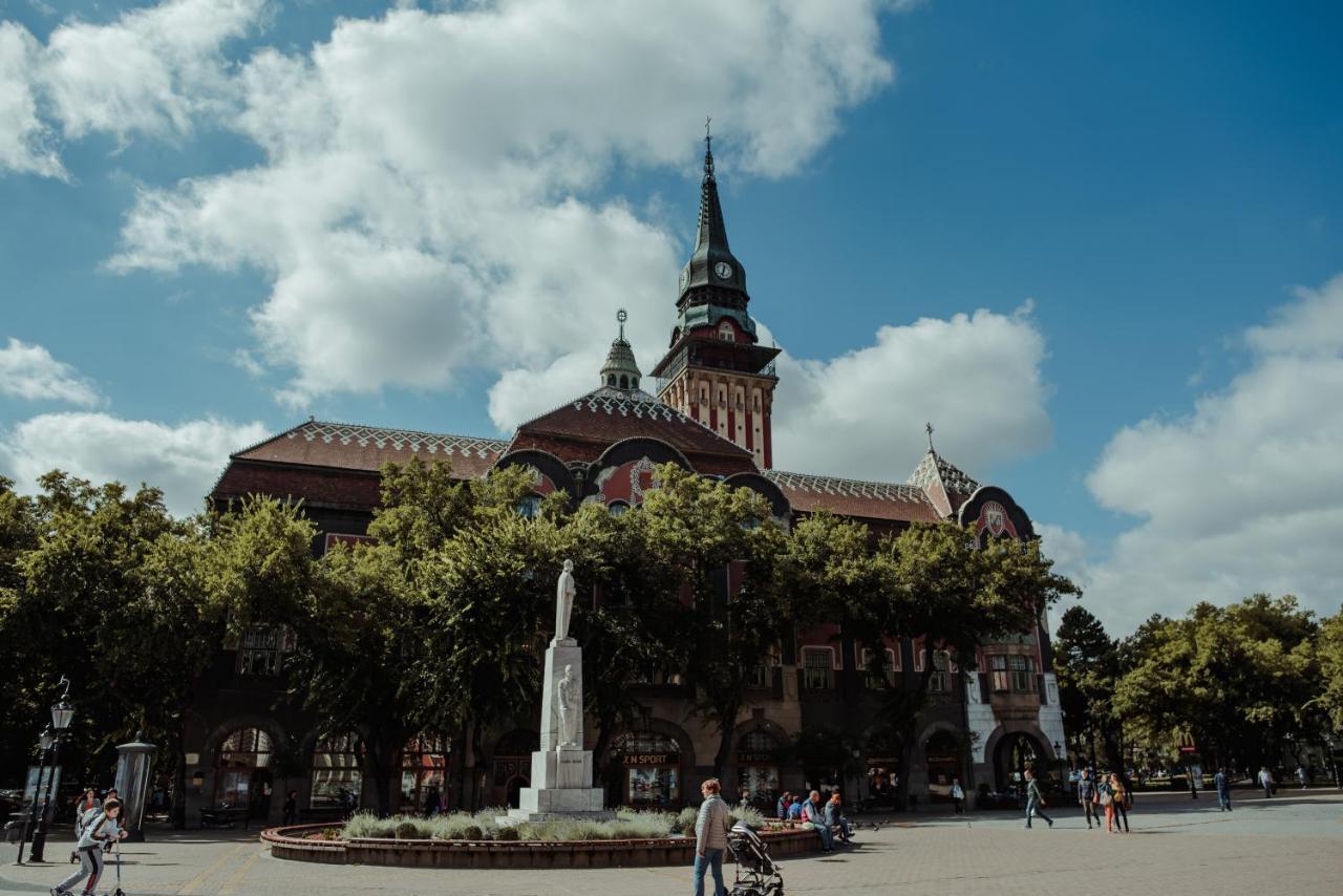 Opera 1 Lejlighed Subotica Eksteriør billede